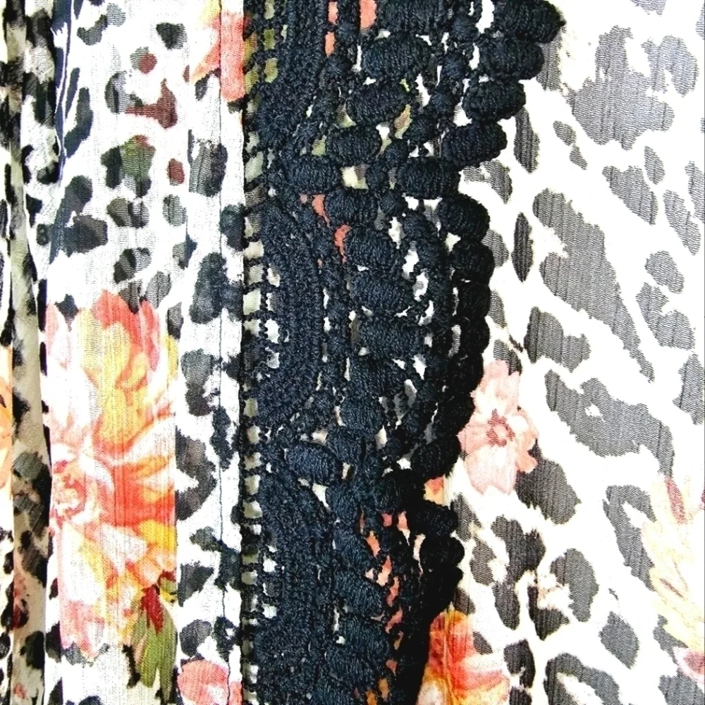 NWT Torrid Crochet Trim Leopard-Floral Print Long Line Women's Kimono Size 1/2